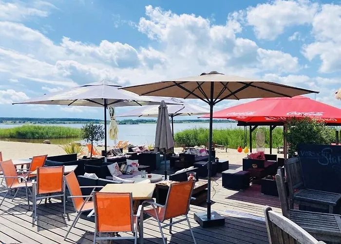 With 4 Bedrooms * Pouch