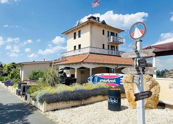 Feriehus With 4 Bedrooms *